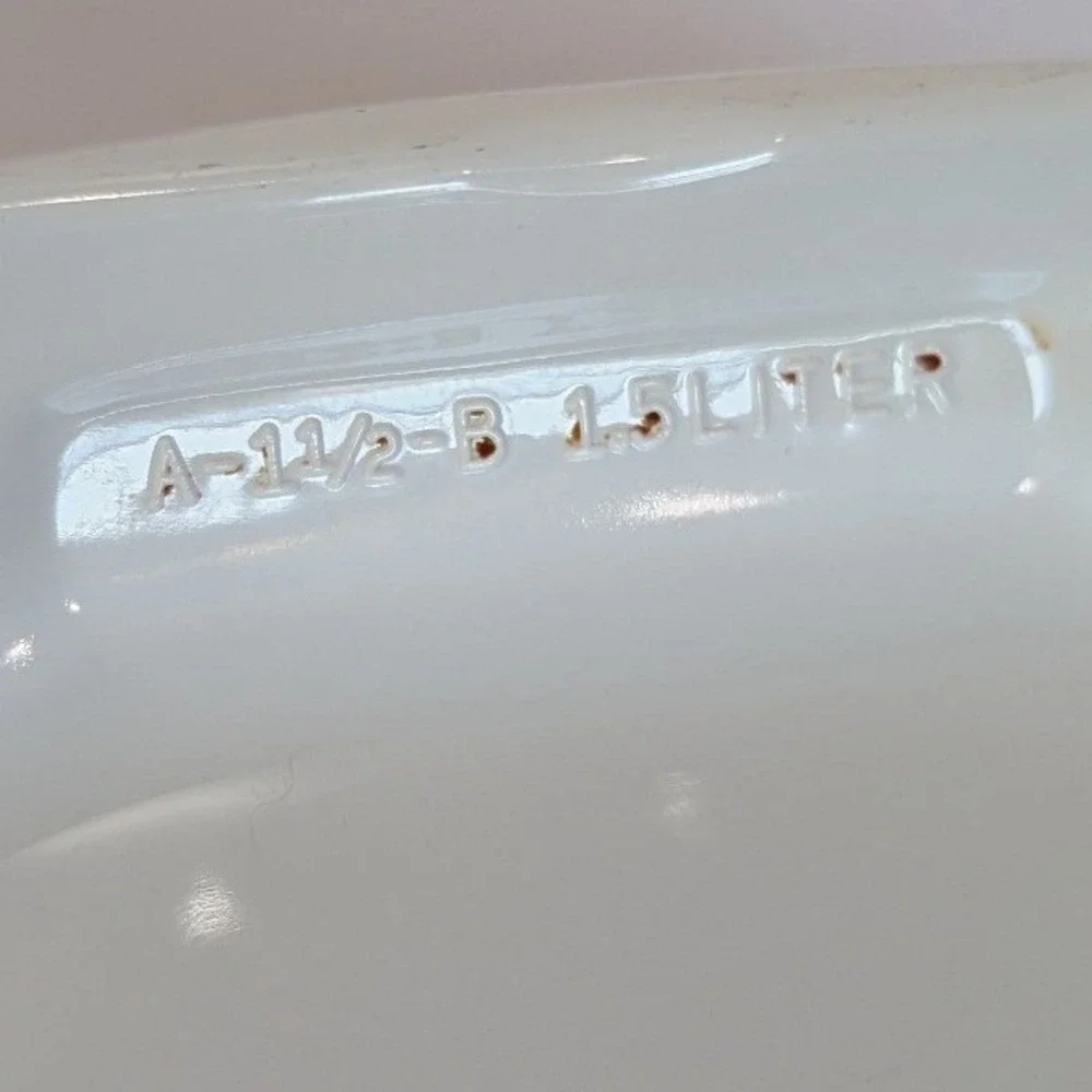 Vintage Corning Ware Casserole Dish 1.5 Quart White Wildflower A-1.5-B Lid